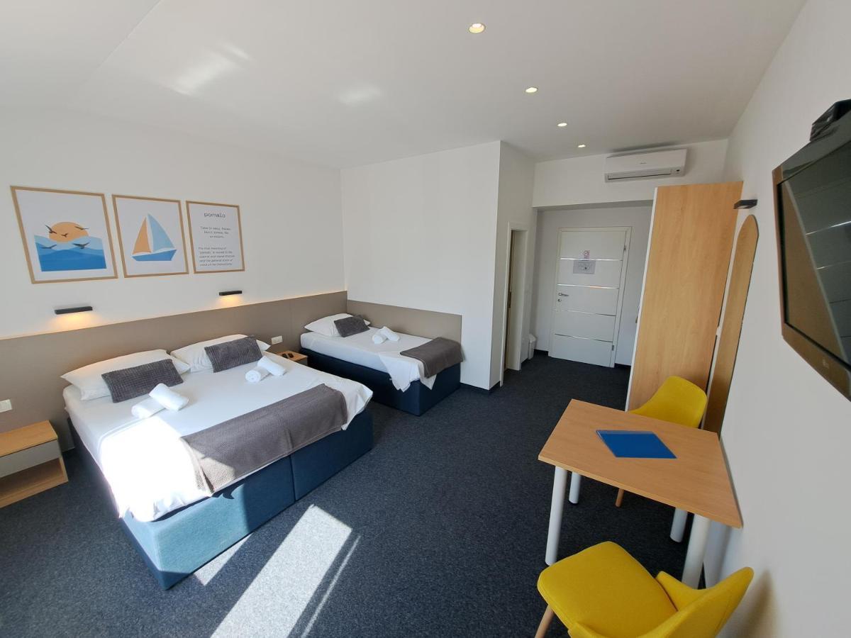 Rooms Zvonimir Stobrec Exterior photo
