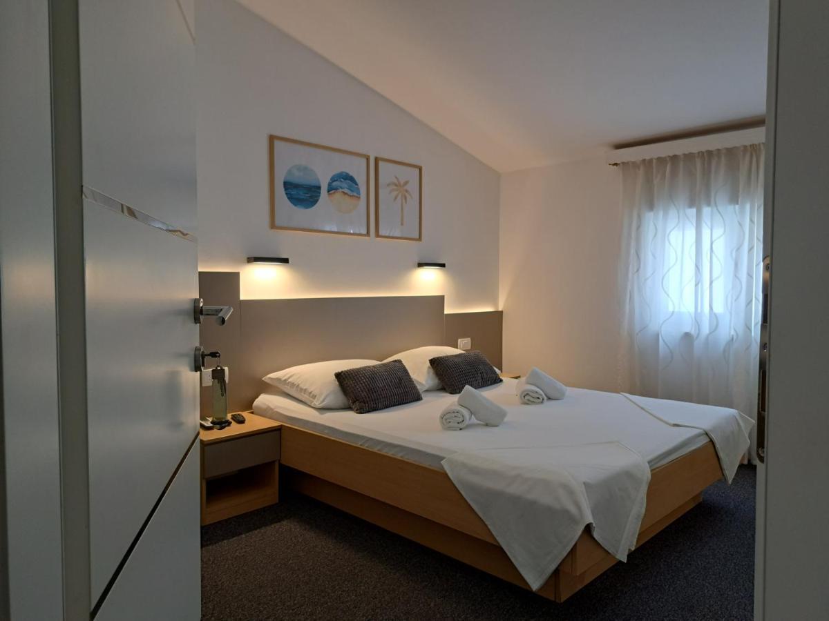 Rooms Zvonimir Stobrec Exterior photo