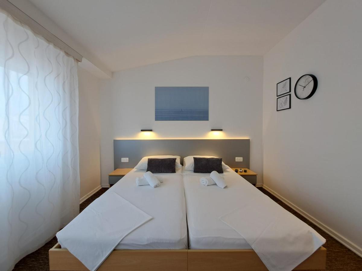 Rooms Zvonimir Stobrec Exterior photo
